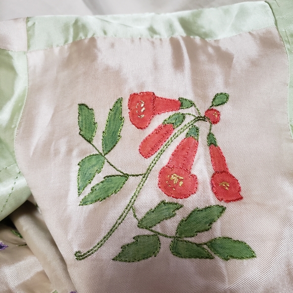 Beautiful satin quilt. Vintage from the 50s. Stored for years, unfinished. - Picture 14 of 17